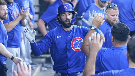 Dansby Swanson homers twice as the streaking Cubs beat the crosstown White  Sox 7-3 | AP News
